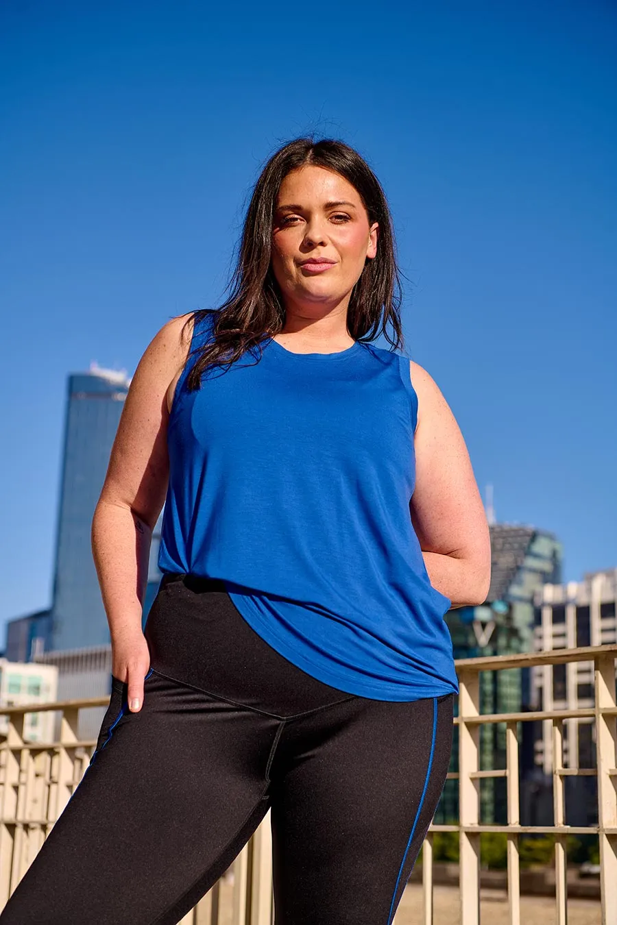 Active Pocket 7/8 Length Legging - Black/Cobalt Blue