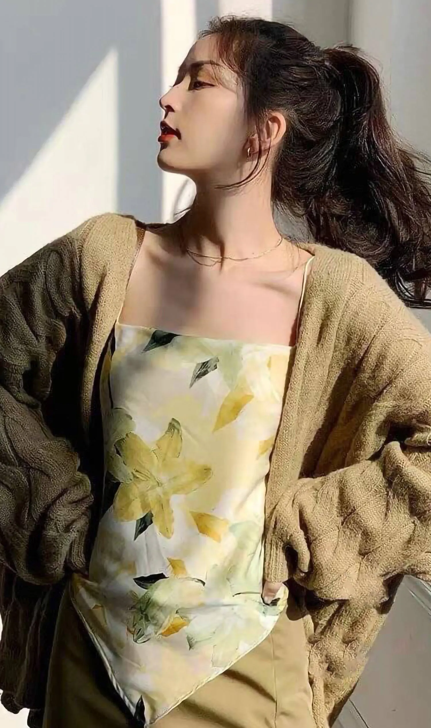 ALLEGRA 2-way Self-tie Scarf Top (Floral 2)