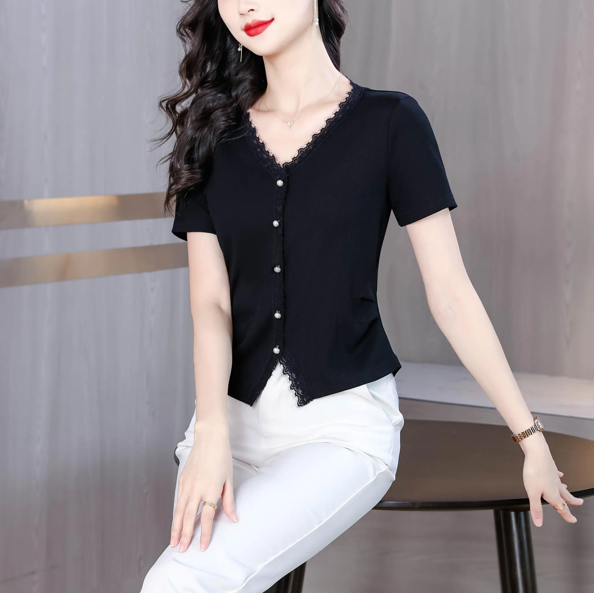 Chic Solid Blouse with V-Neck and Figure-Flattering Design