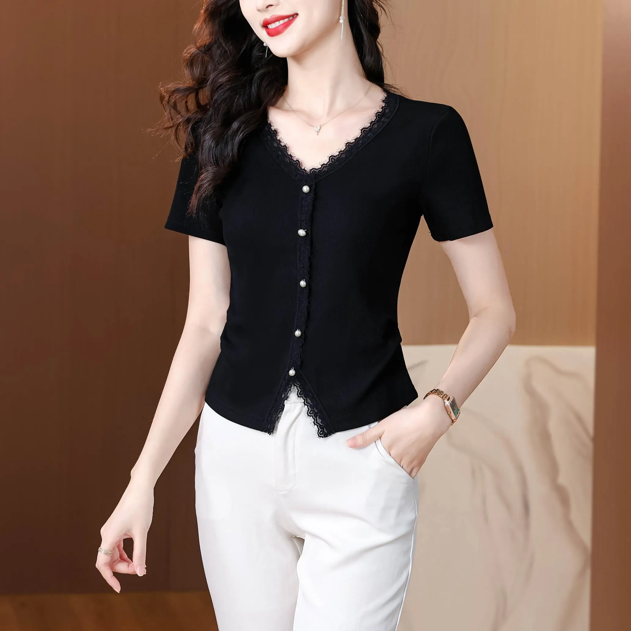 Chic Solid Blouse with V-Neck and Figure-Flattering Design