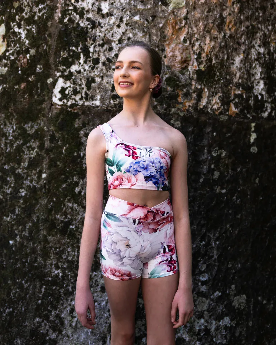 Claudia Dean Botanica 29 Crop