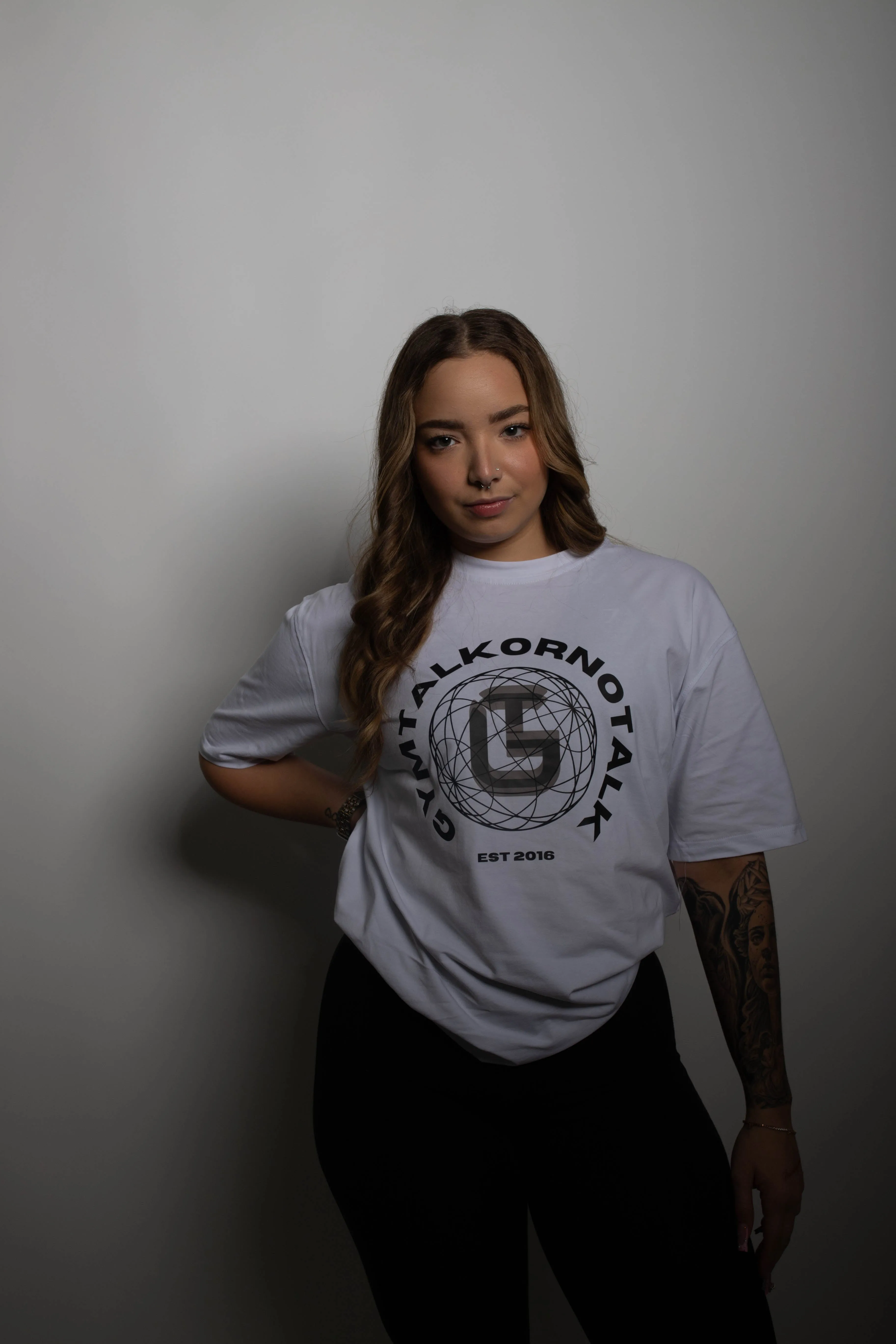GT ESSENTIAL OVERSIZED T-SHIRT W
