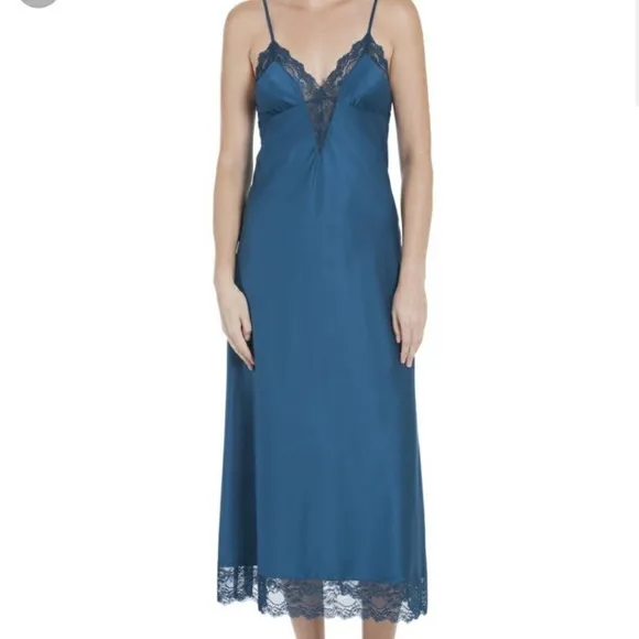 Jonquil Peacock Lace-Trim Satin Nightgown‎