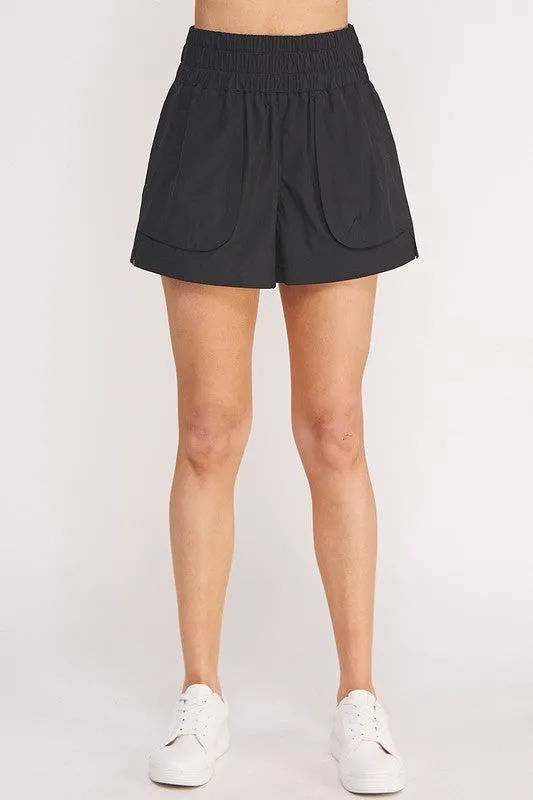 LAILA everyday shorts