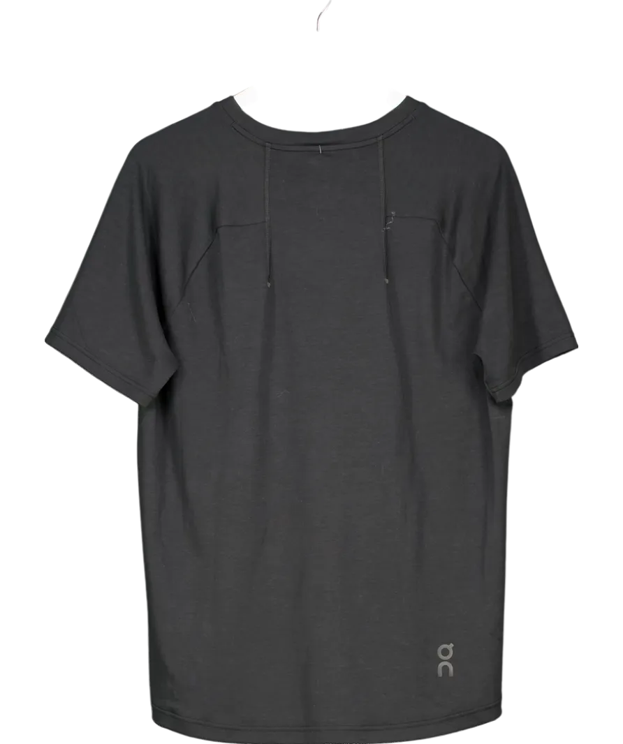 On Cloud Black Studio-t top UK M