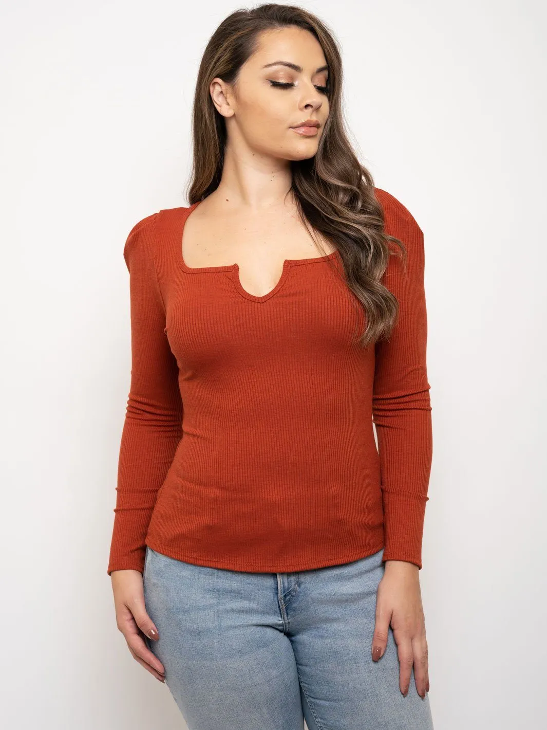 PLUS SIZE LONG SLEEVE RIBBED TOP