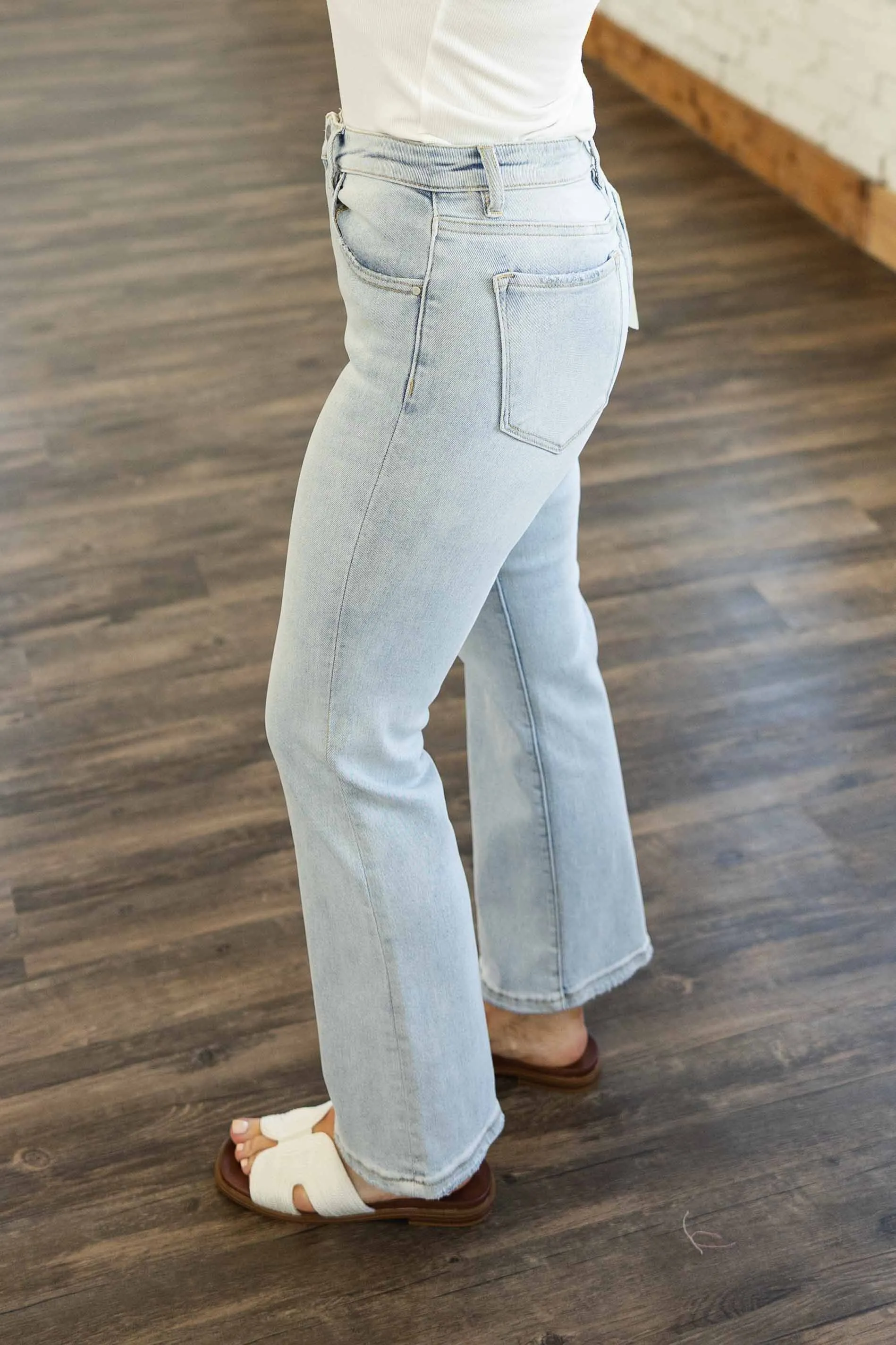 [RISEN] MARY MID-RISE CROPPED FLARE JEANS