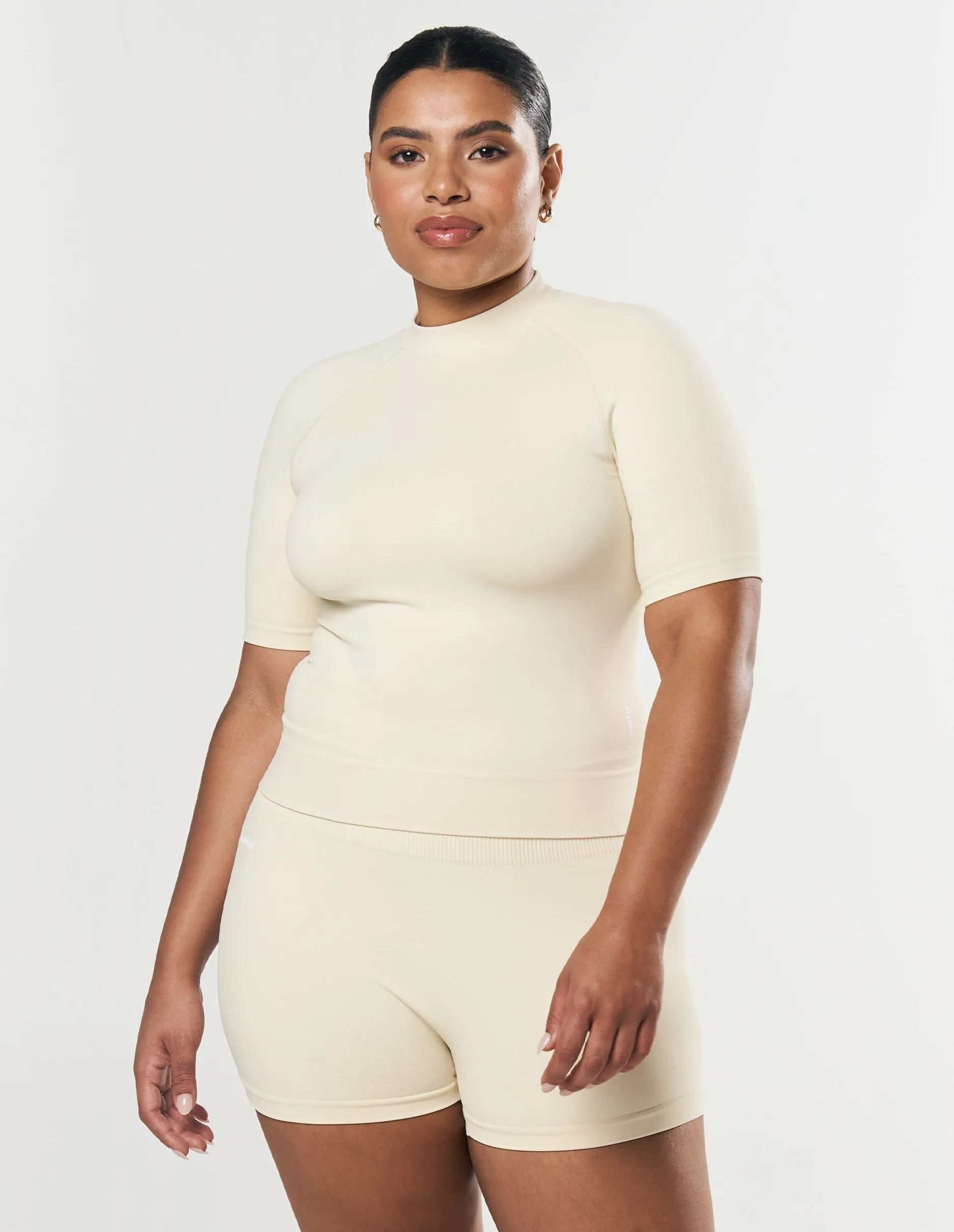 Seamless High Neck Tee - Butter