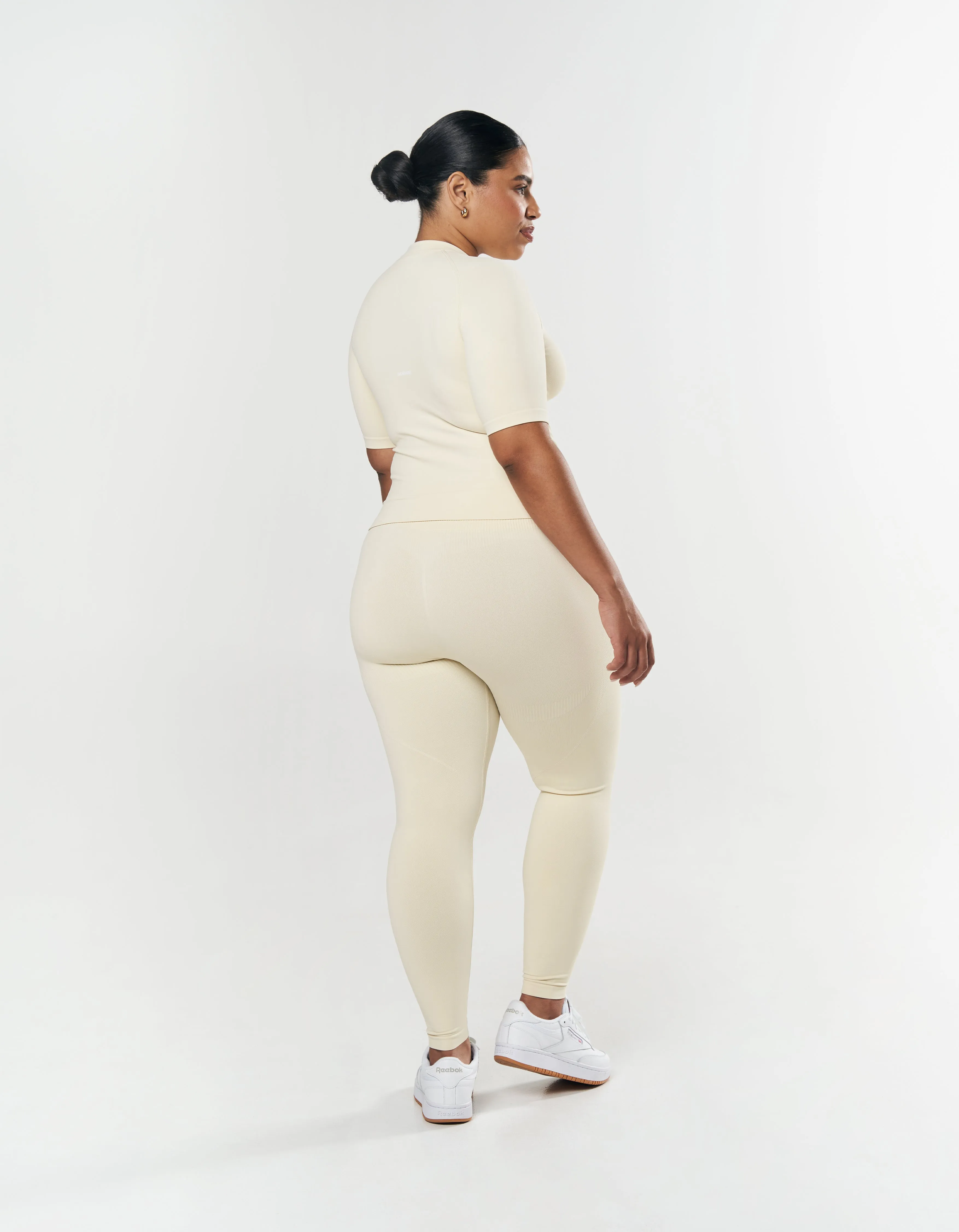 Seamless High Neck Tee - Butter