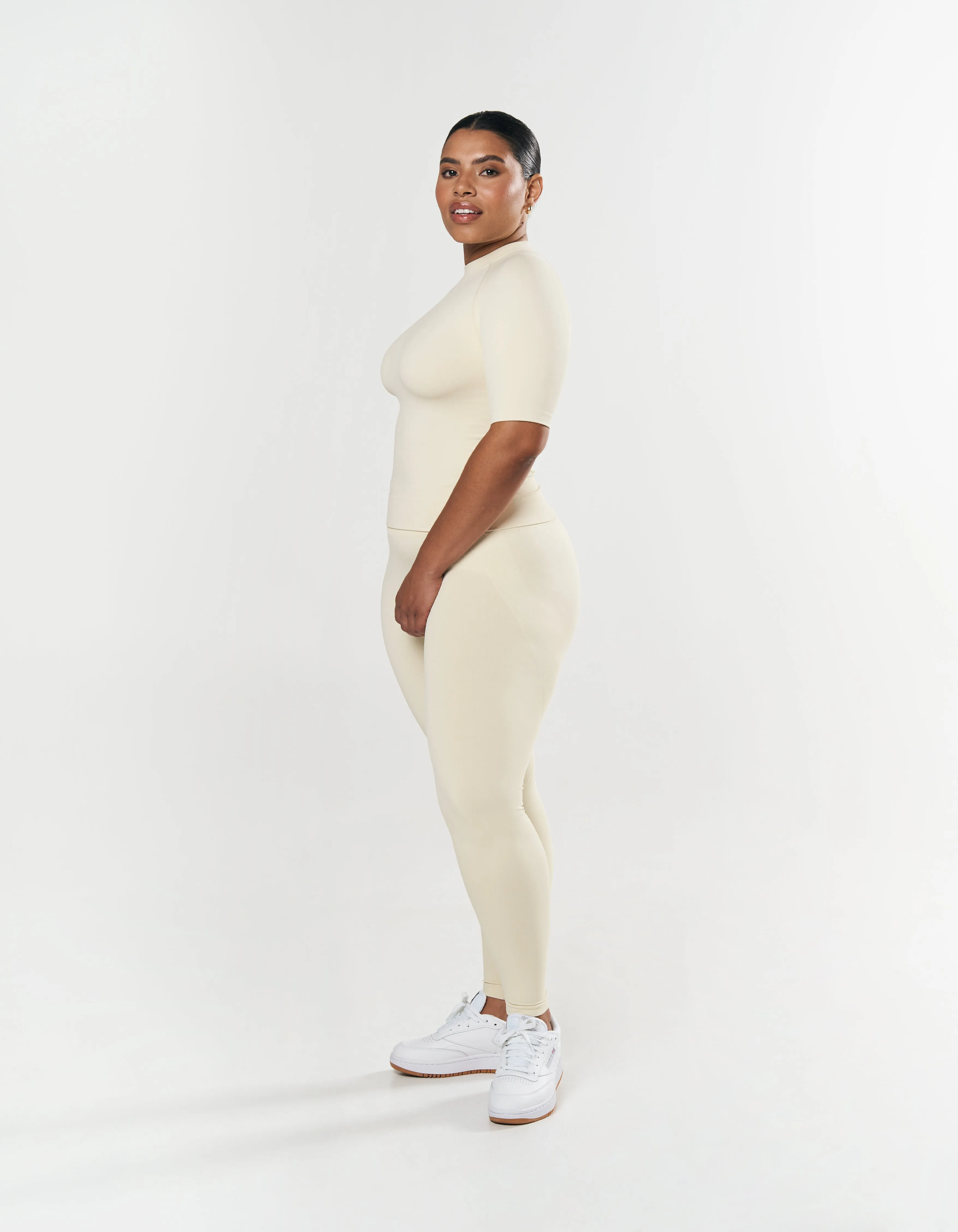 Seamless High Neck Tee - Butter
