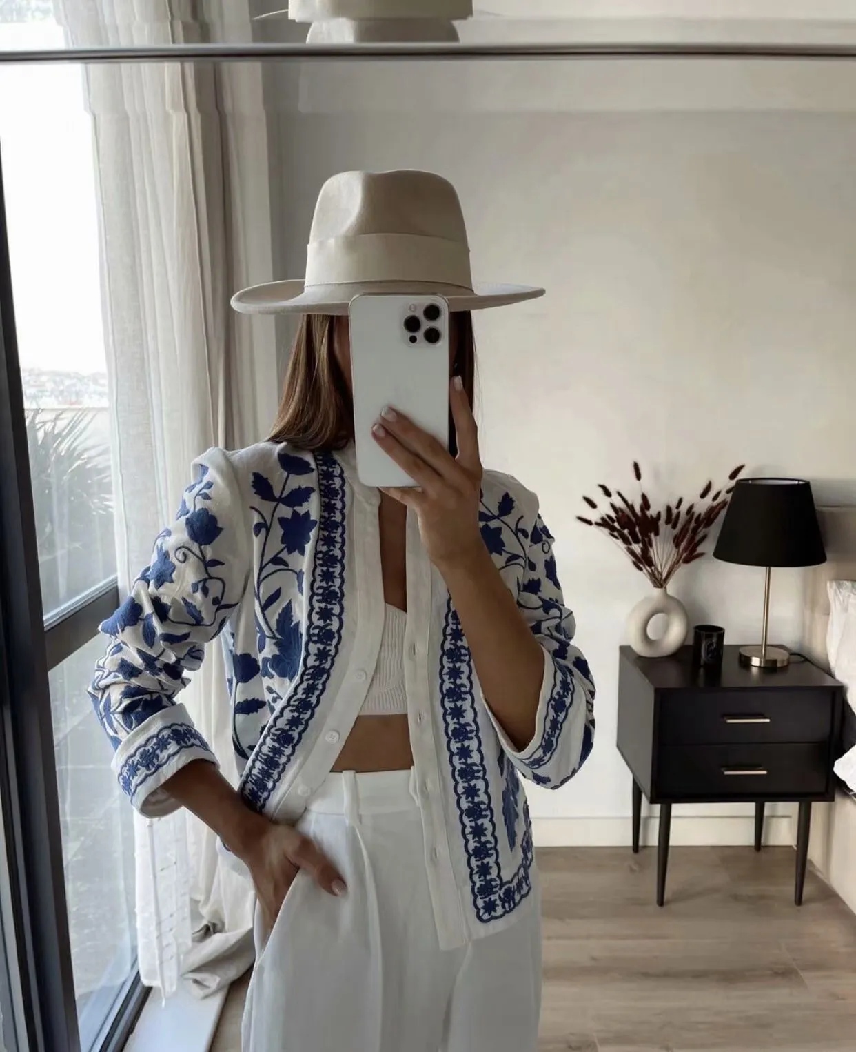 Single-breasted Floral Embroidery Shirts Cardigans