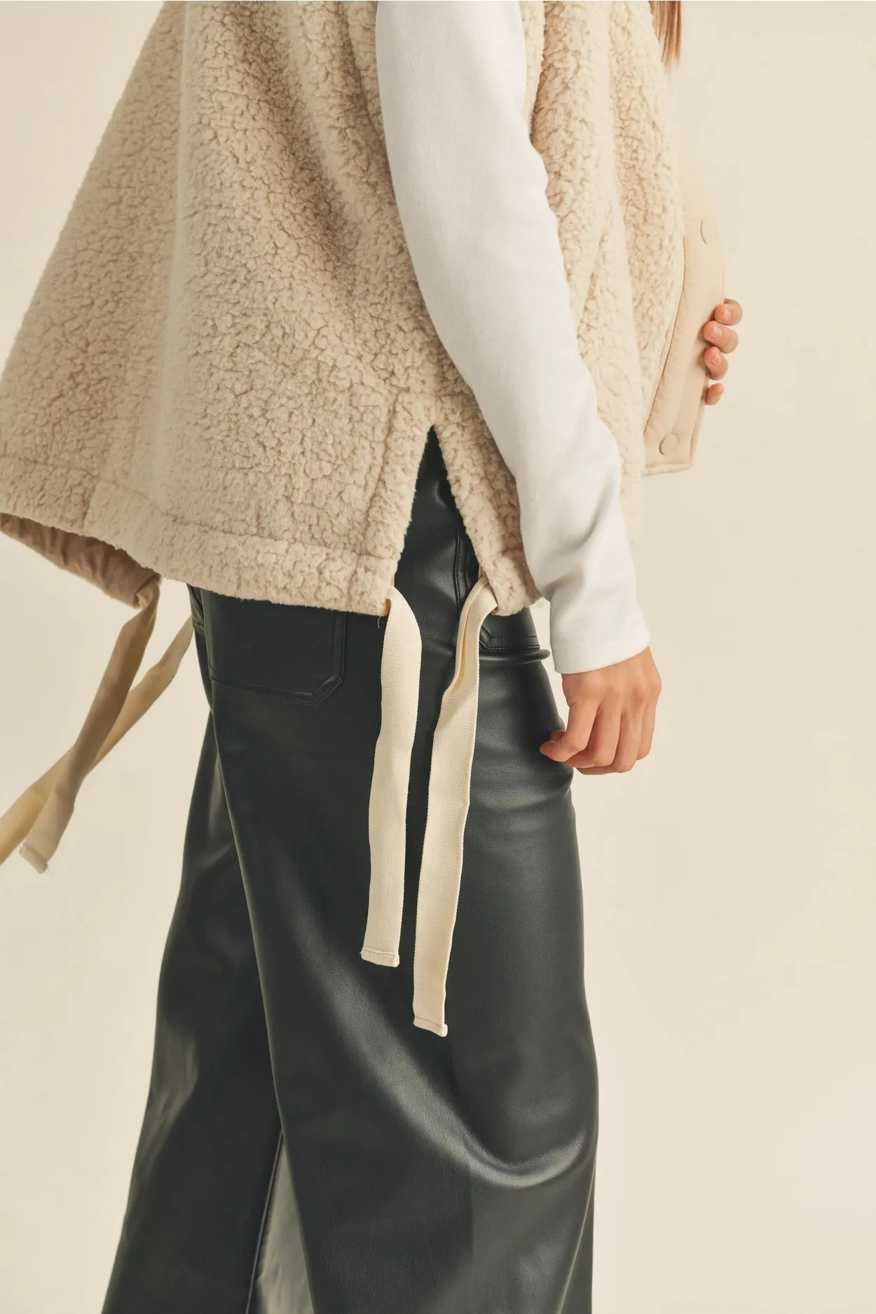Teddy Sherpa Utility Vest
