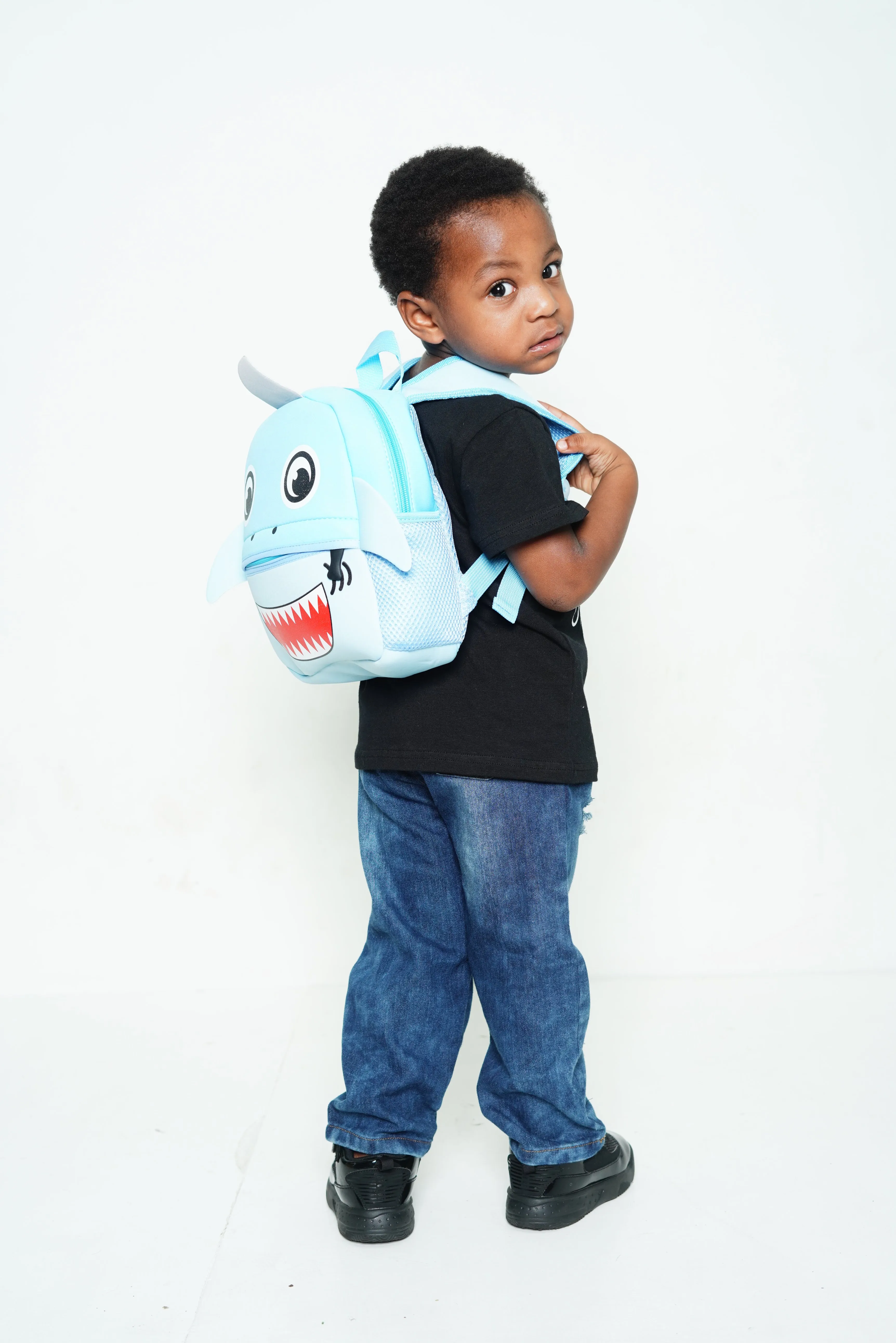 Toddler Graphic Print T-Shirt and Ripped Denim Pants
