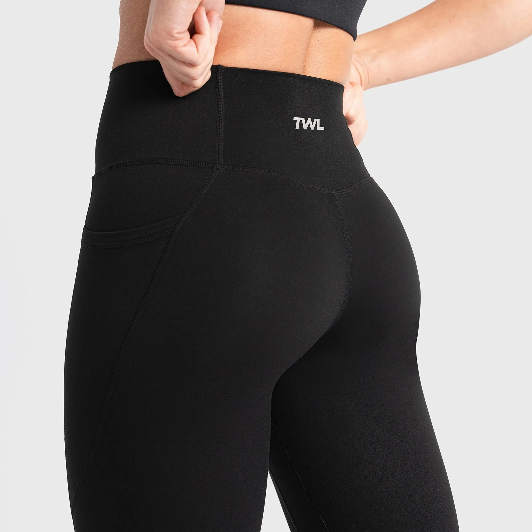 TWL - WOMEN'S REFINE TIGHTS 7/8 - BLACK
