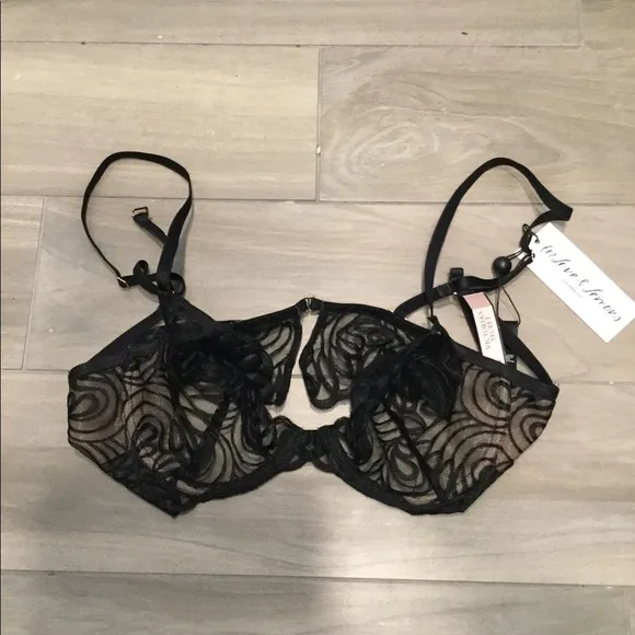 VICTORIA’S SECRET FOR LOVE &amp; LEMONS BLACK LACE BRA sz M, NWT