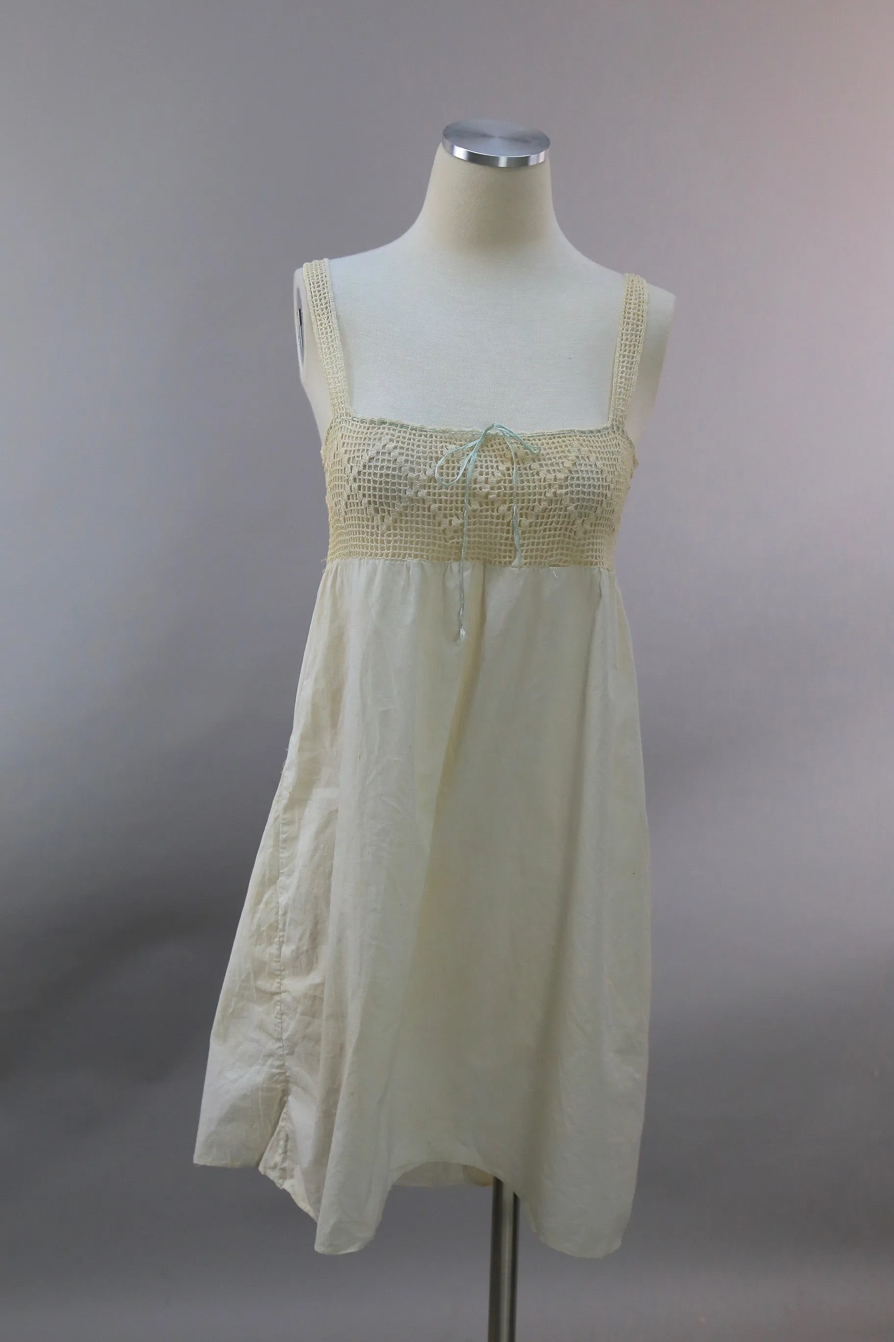 Vintage 1920s step in chemise cream cotton w crochet lace top