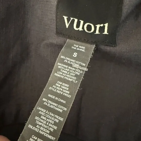 Vuori Ripstop Jacket in Dark Grey Utility Pocket outerwear Collared Buttoned