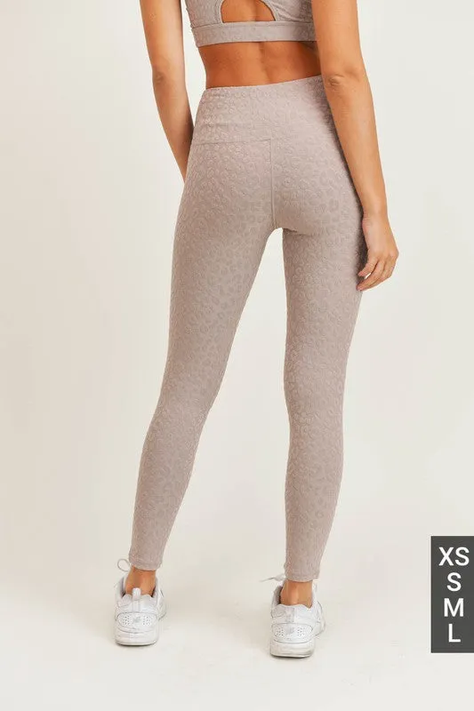 WILDLUST leopard jacquard leggings