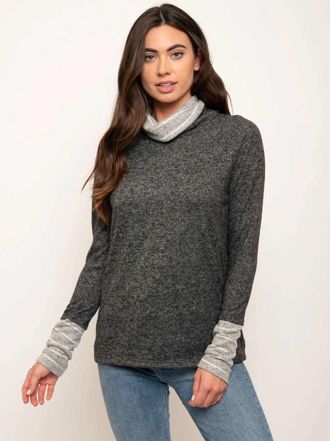 WOMEN'S 2 TONE BRUSHED MOCK NECK TOP