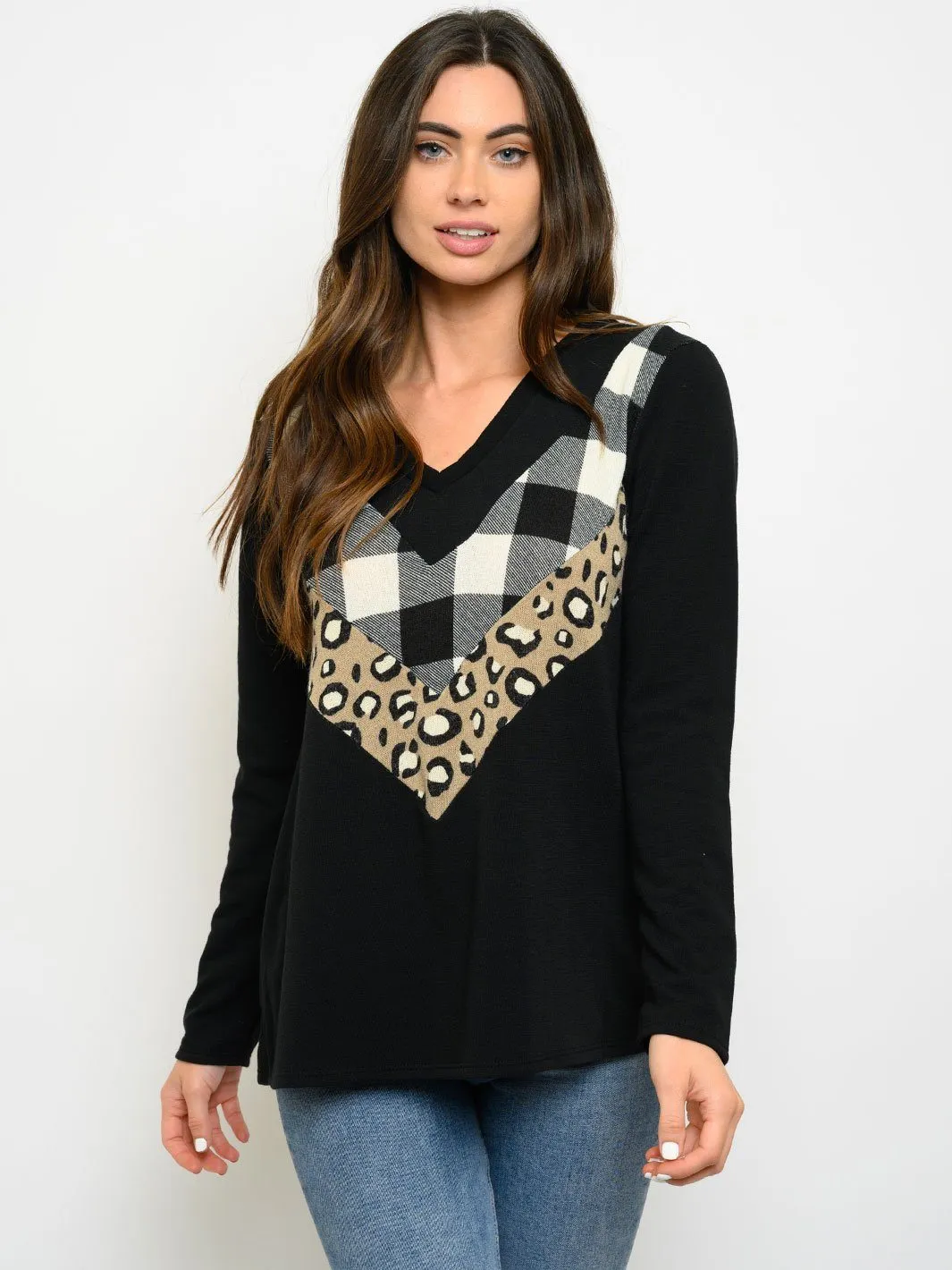 WOMEN'S LONG SLEEVE CONTRAST V-NECK TOP
