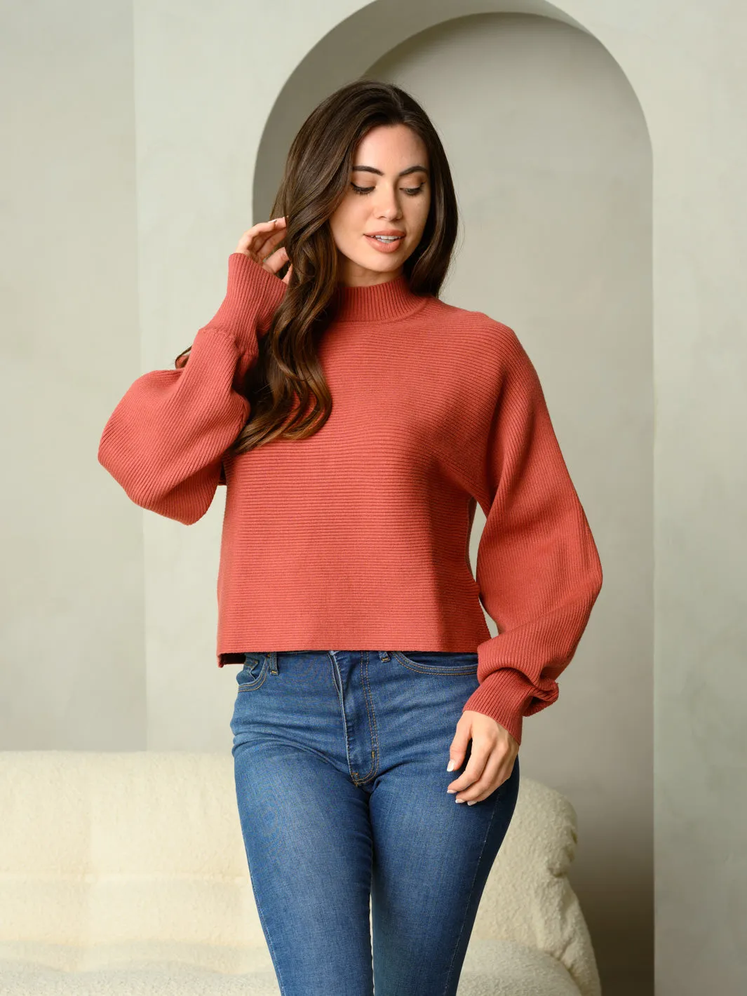 WOMEN'S LONG SLEEVE RIBBED MOCK NECK TOP