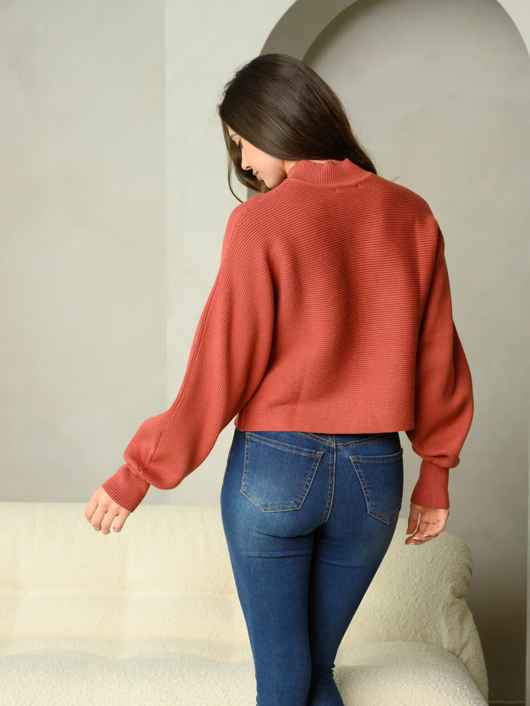WOMEN'S LONG SLEEVE RIBBED MOCK NECK TOP