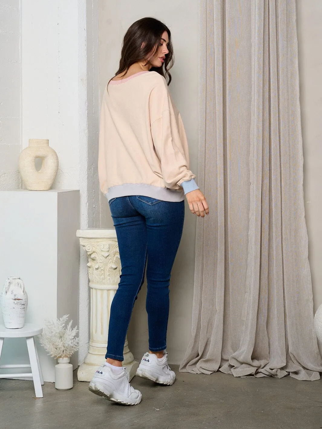 WOMEN'S LONG SLEEVE SEQUINS GRAPHIC TOP
