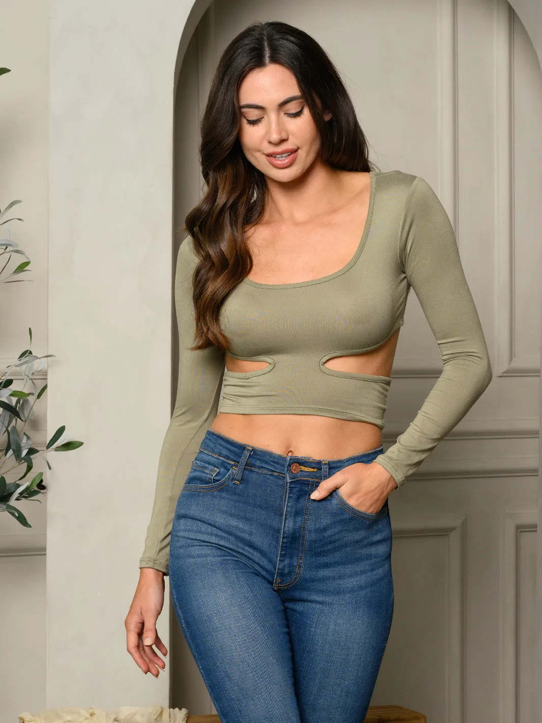 WOMEN'S LONG SLEEVE SQUARE NECK SIDE CUT OUT CROP TOP