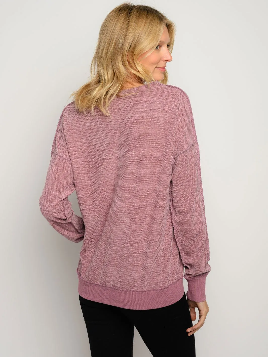 WOMEN'S V-NECK LONG SLEEVE TOP